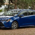 2020_corolla_le_hybrid_bluecrushmetallic