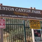 Runyon Canyon Park Mulholland entrance