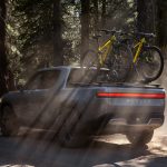 [크기변환]2018_11_BenMoon-Tahoe_R1T_Bikes_LightBeams