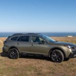 53a75f37-dd2c-44f5-883a-1e9fd94d77a7-subaru-outback-2020-01-angle–exterior–front–green