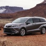 89146437-66f5-4894-a433-1f04596f4e5c-2021_Toyota_Sienna_Platinum_01-600×406