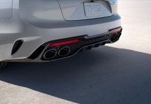 가속 페달을 밟을수록 소리가 변한다, 기술로 눈길을 끄는 차!