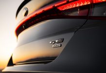 GT-라인에 AWD 더했다. 상품성과 성능 높인 2022 기아 K5