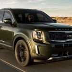 CR-Cars-InlineHero-2022-Kia-Telluride-f-driving-9-21