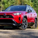 2021-Toyota-RAV4-Prime-front2