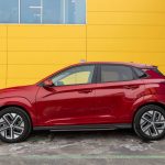 hyundai-kona-ev-2022-01-exterior-profile-red-scaled
