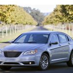 2014_Chrysler_200_10