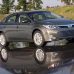 03-2013-toyota-avalon-hybrid-1340721360