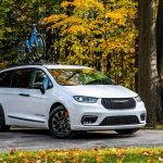 2023-Chrysler-Pacifica-Road-Tripper-01